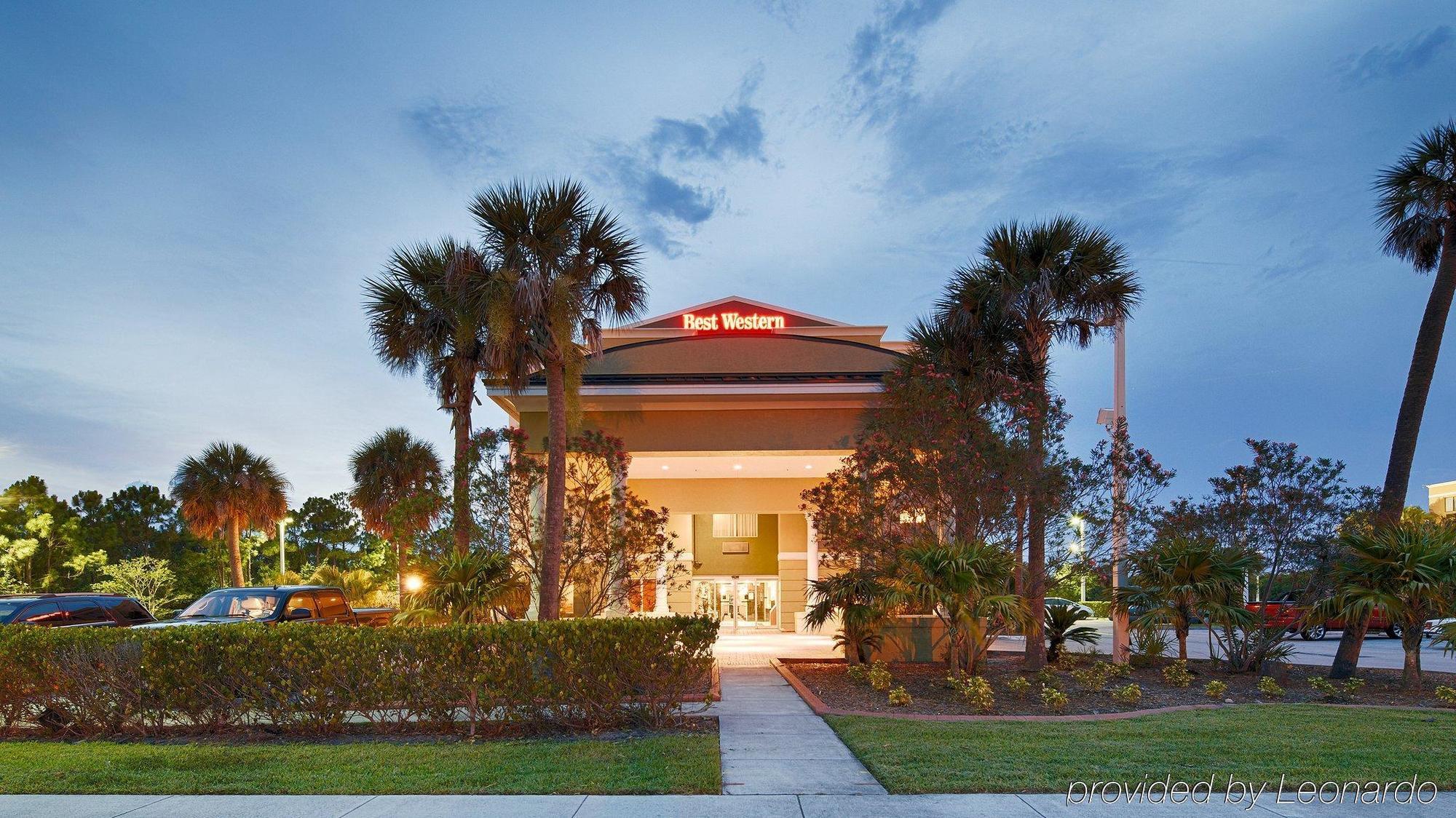 Days Inn & Suites By Wyndham Fort Pierce I-95 Exteriér fotografie